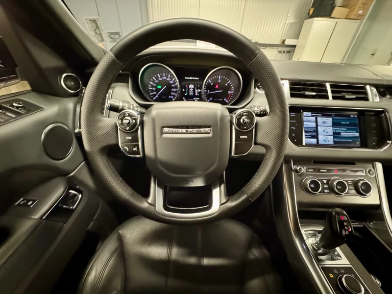 Land Rover Range Rover Sport, снимка 8 - Автомобили и джипове - 51996318