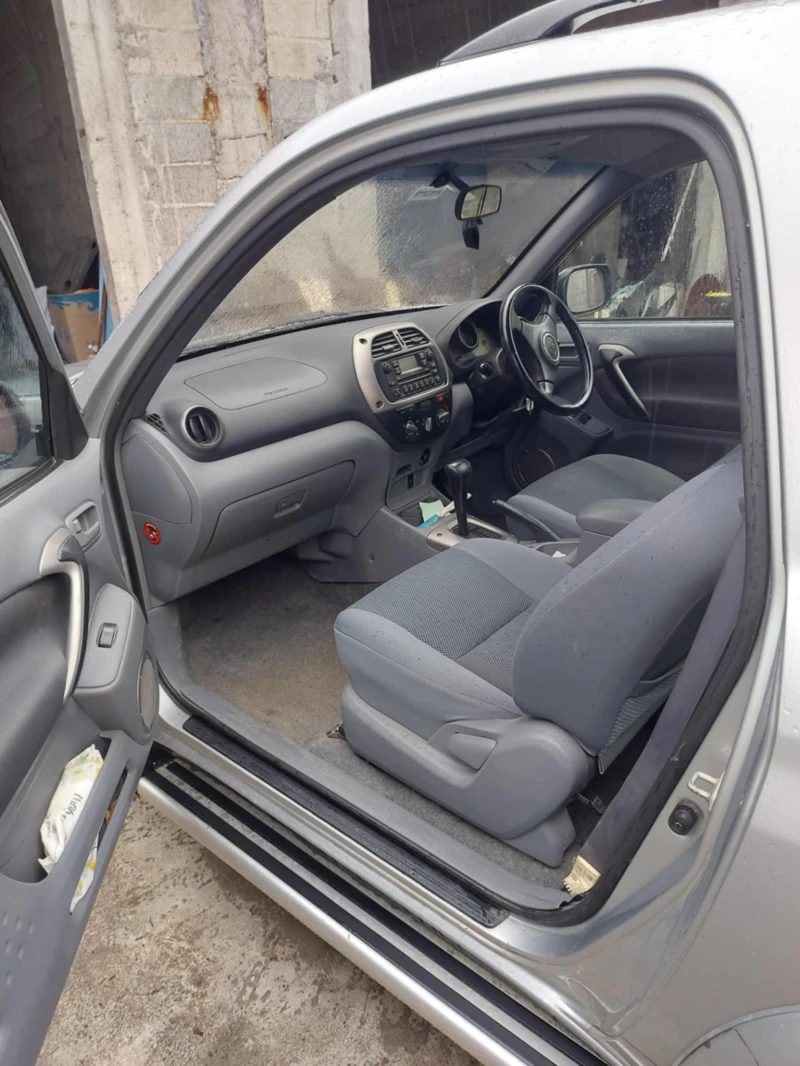 Toyota Rav4, снимка 5 - Автомобили и джипове - 52324114