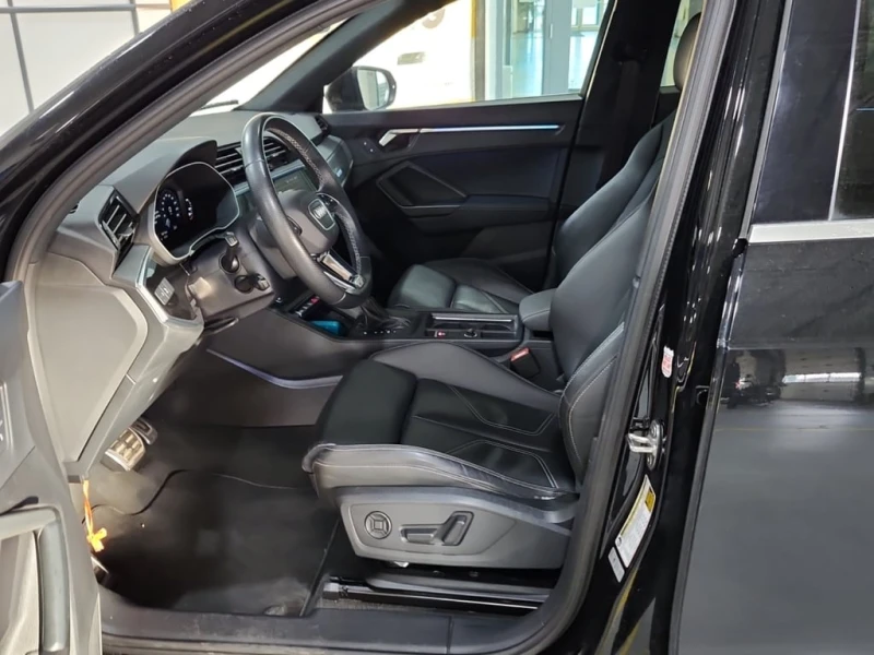 Audi Q3 PROGRESSIV | CARFAX | ПОДГРЕВИ | ПАНОРАМА, снимка 7 - Автомобили и джипове - 53412477