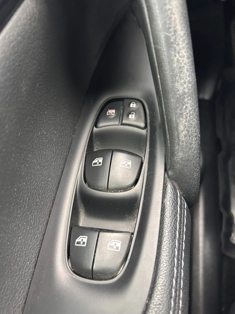 Nissan Qashqai Accenta Plus, снимка 11 - Автомобили и джипове - 53513474