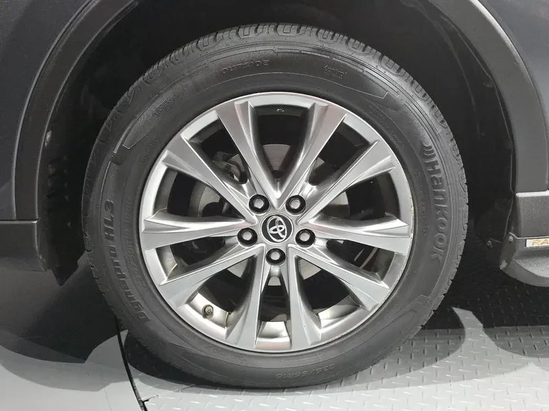 Toyota Rav4 2.5 4Wd Hybrid, снимка 10 - Автомобили и джипове - 55561517