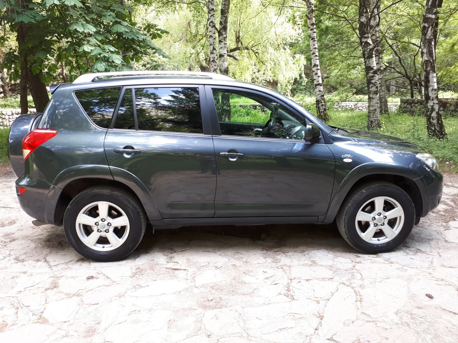 Toyota Rav4 2.2 D-CAT 177 к.с. - изображение 9