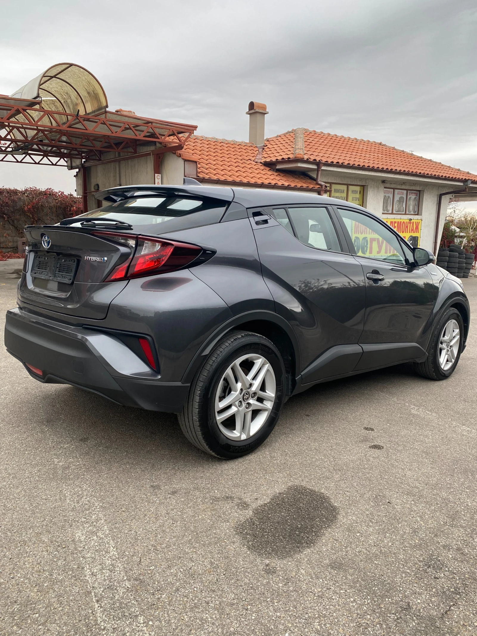 Toyota C-HR 1.8 Hybrid CVT (122 кс) - изображение 7