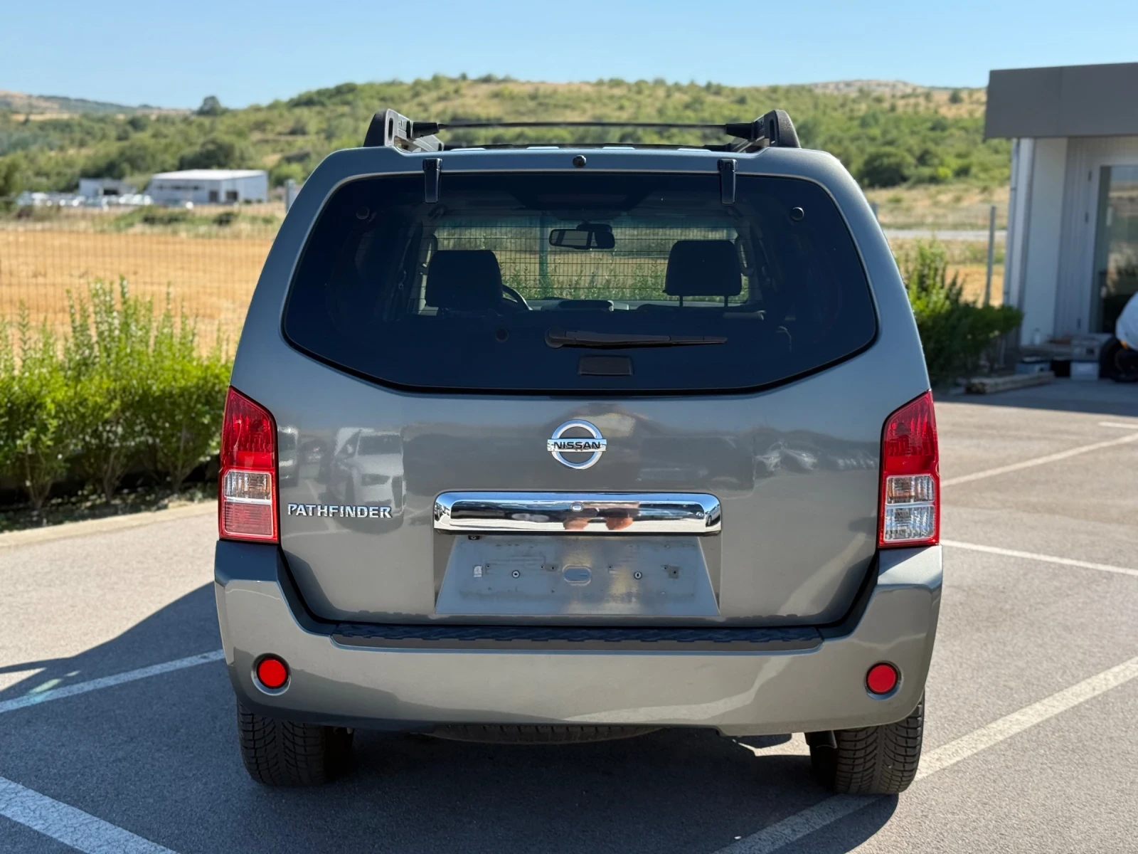 Nissan Pathfinder 2.5DCI * КОЖА* АВТОМАТИК* НАВИГАЦИЯ* 7МЕСТА*  - изображение 4