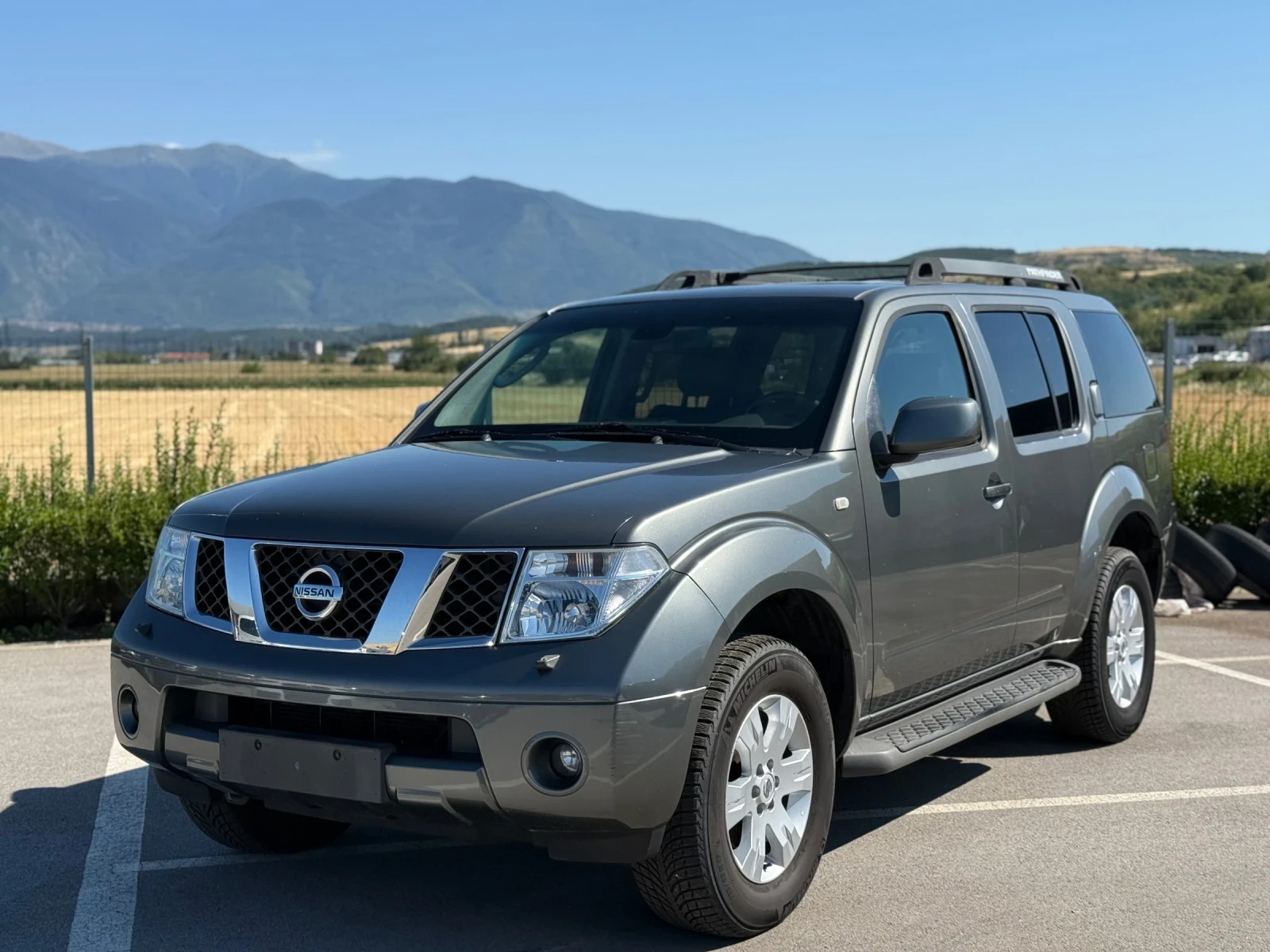 Nissan Pathfinder 2.5DCI * КОЖА* АВТОМАТИК* НАВИГАЦИЯ* 7МЕСТА*  - изображение 2