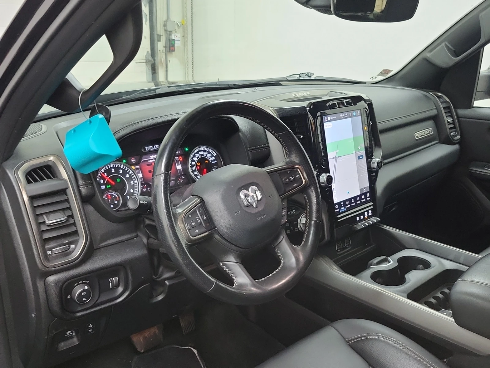 Dodge RAM 1500 5.7 SPORT CREW CAB SHORT BED - изображение 9