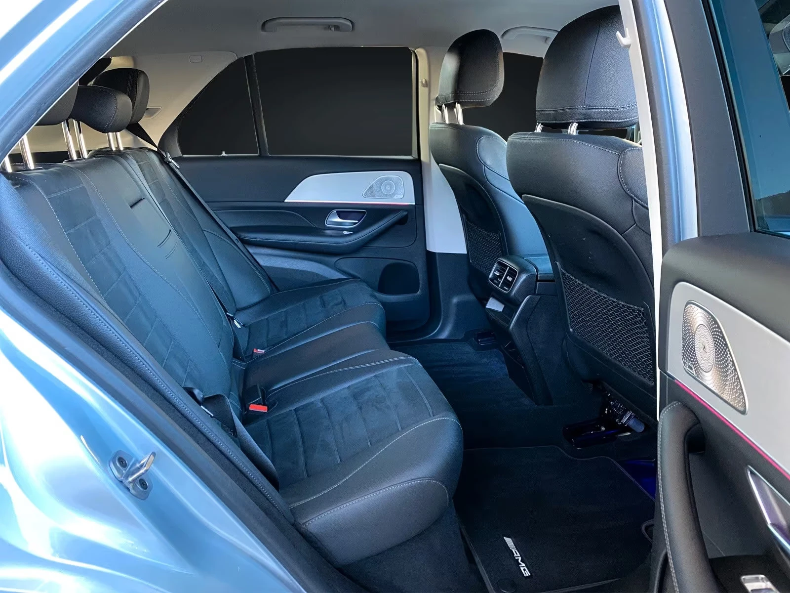 Mercedes-Benz GLE 350 dе/4M/320HP/AMG-LINE/PANO/BURM/360/MEMO/LED/840g, снимка 13 - Автомобили и джипове - 53623453