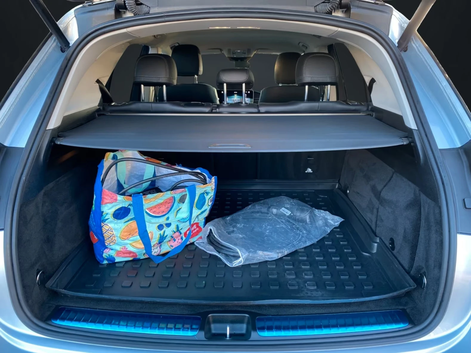 Mercedes-Benz GLE 350 dе/4M/320HP/AMG-LINE/PANO/BURM/360/MEMO/LED/840g, снимка 15 - Автомобили и джипове - 53623453