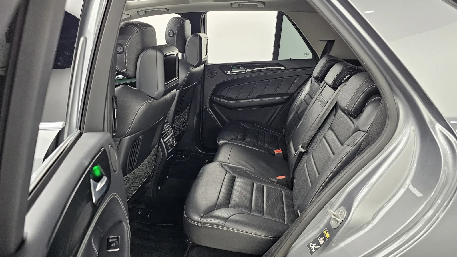 Mercedes-Benz ML 63 AMG FULL, снимка 16 - Автомобили и джипове - 54314397