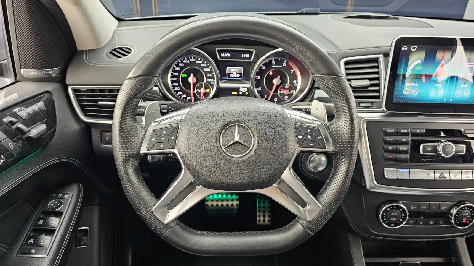 Mercedes-Benz ML 63 AMG FULL, снимка 10 - Автомобили и джипове - 54314397