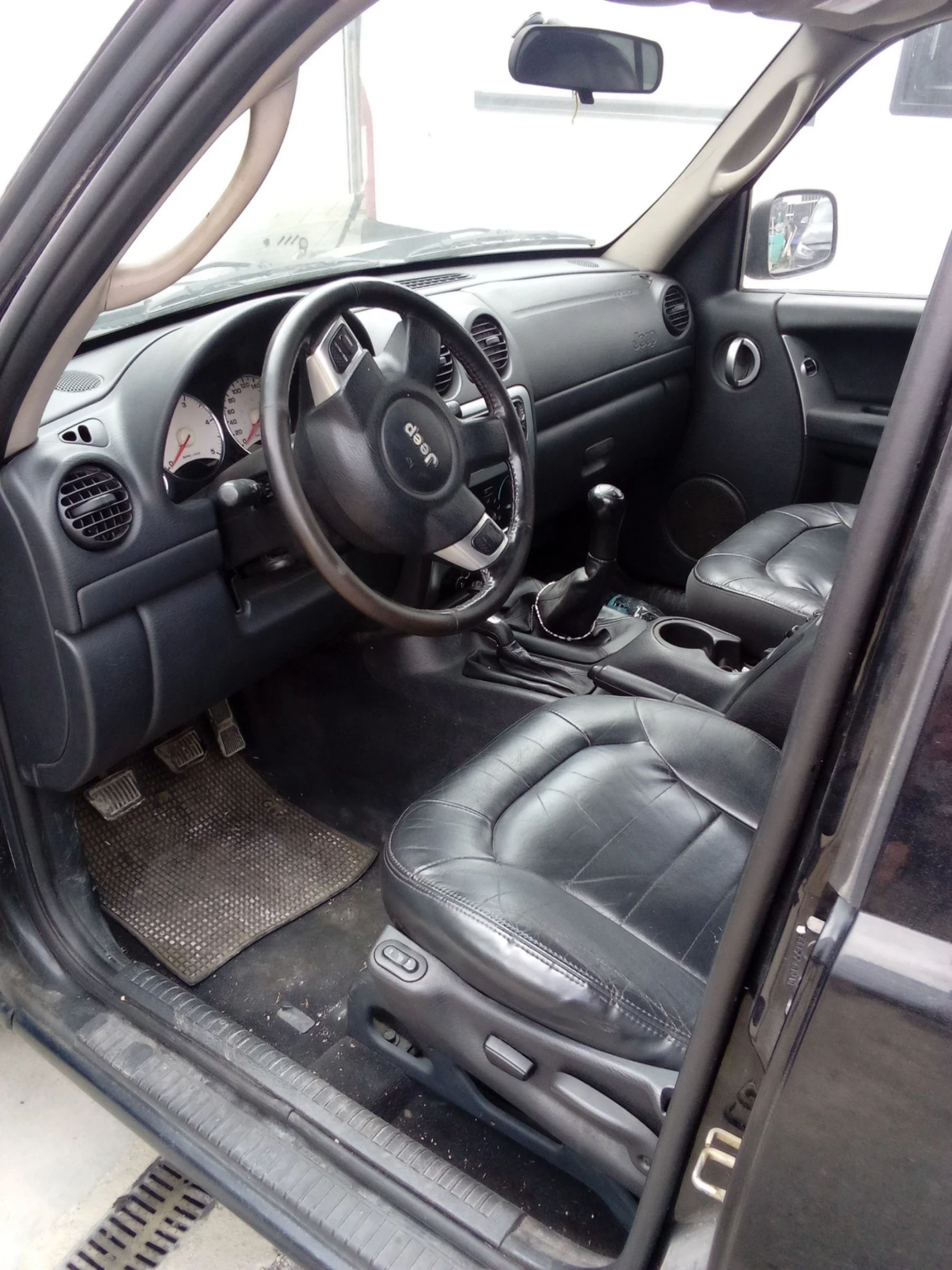 Jeep Cherokee, снимка 5 - Автомобили и джипове - 54574748