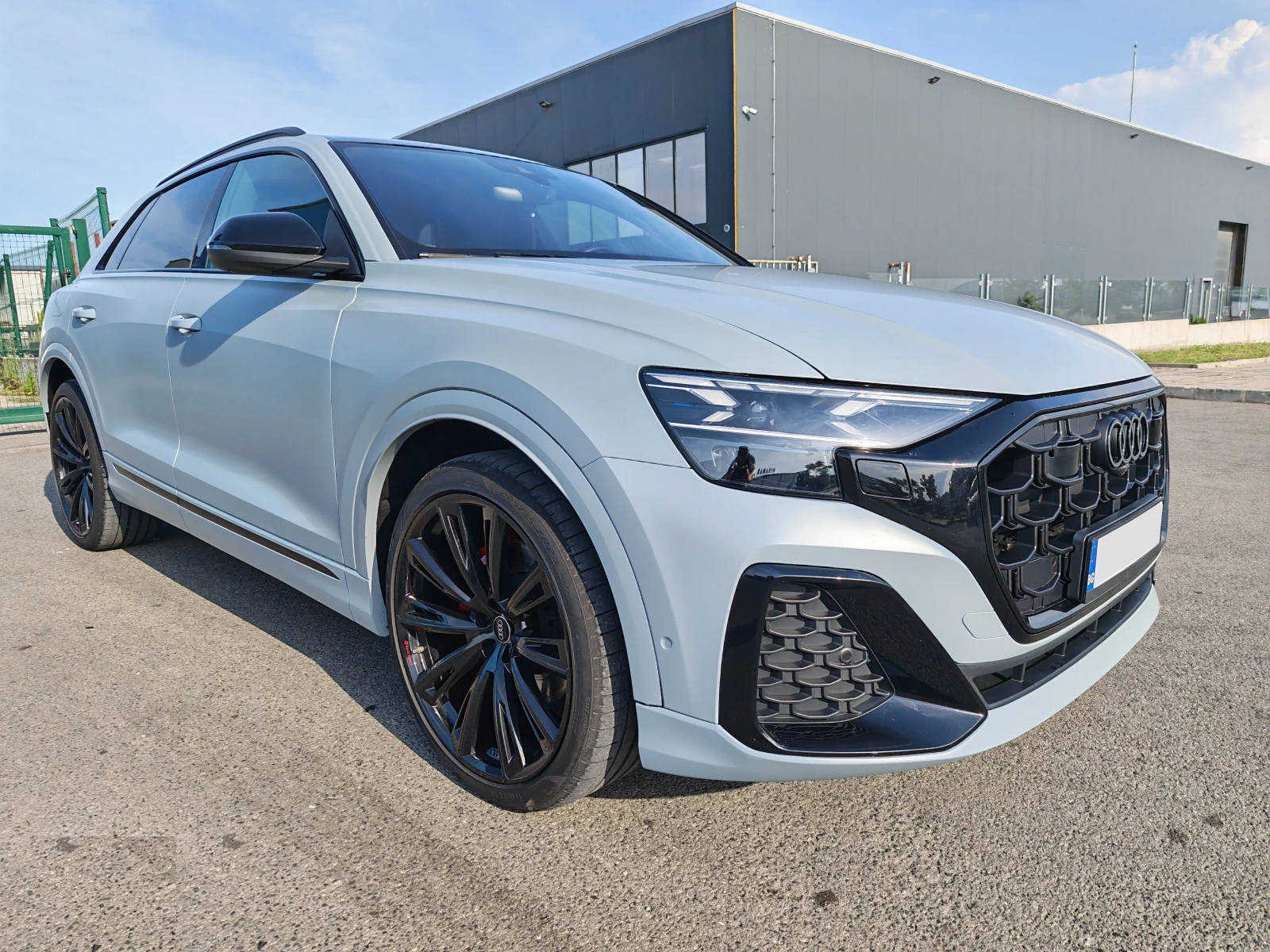 Audi Q8 Facelift S-line HeadUp Печка Панорама Laser, снимка 3 - Автомобили и джипове - 54823748
