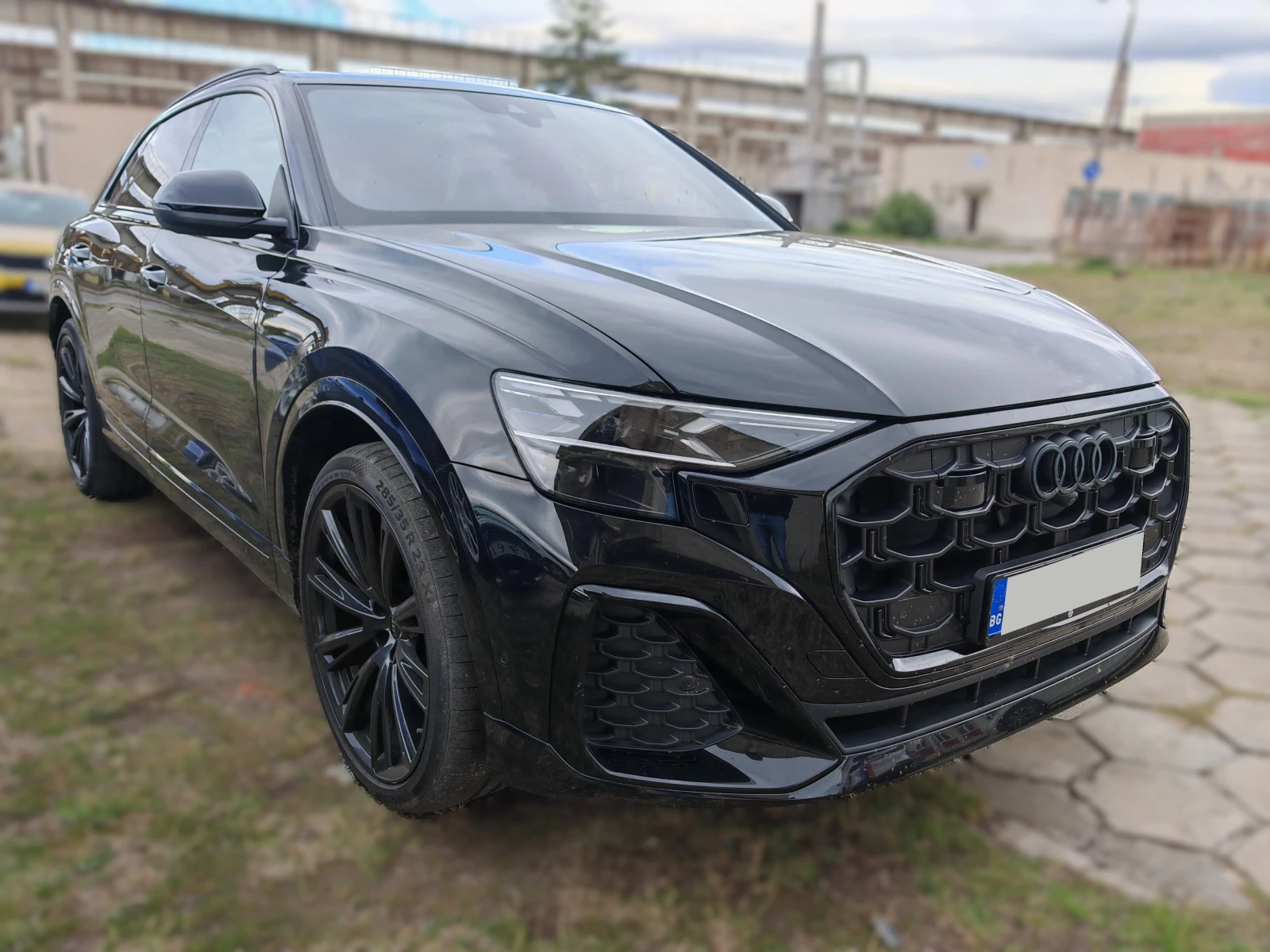 Audi Q8 Facelift S-line HeadUp Печка Панорама Laser, снимка 4 - Автомобили и джипове - 54823748