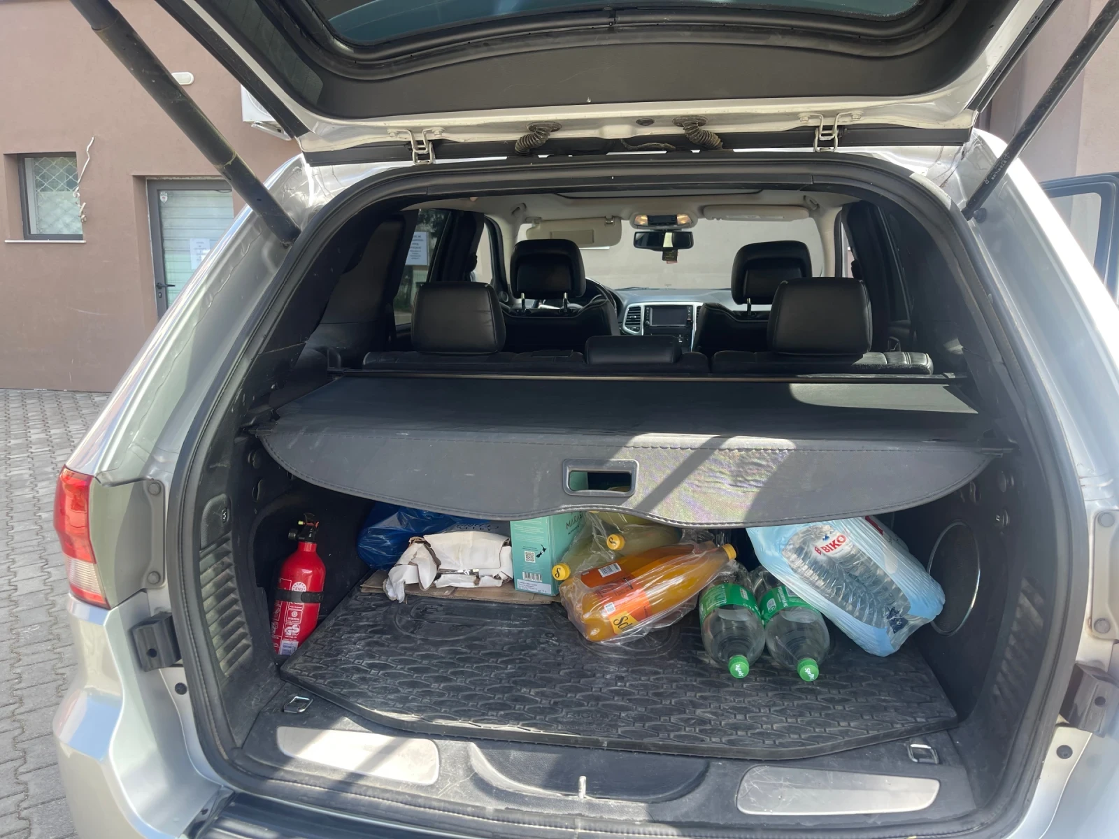 Jeep Grand cherokee Overland, снимка 8 - Автомобили и джипове - 54998699