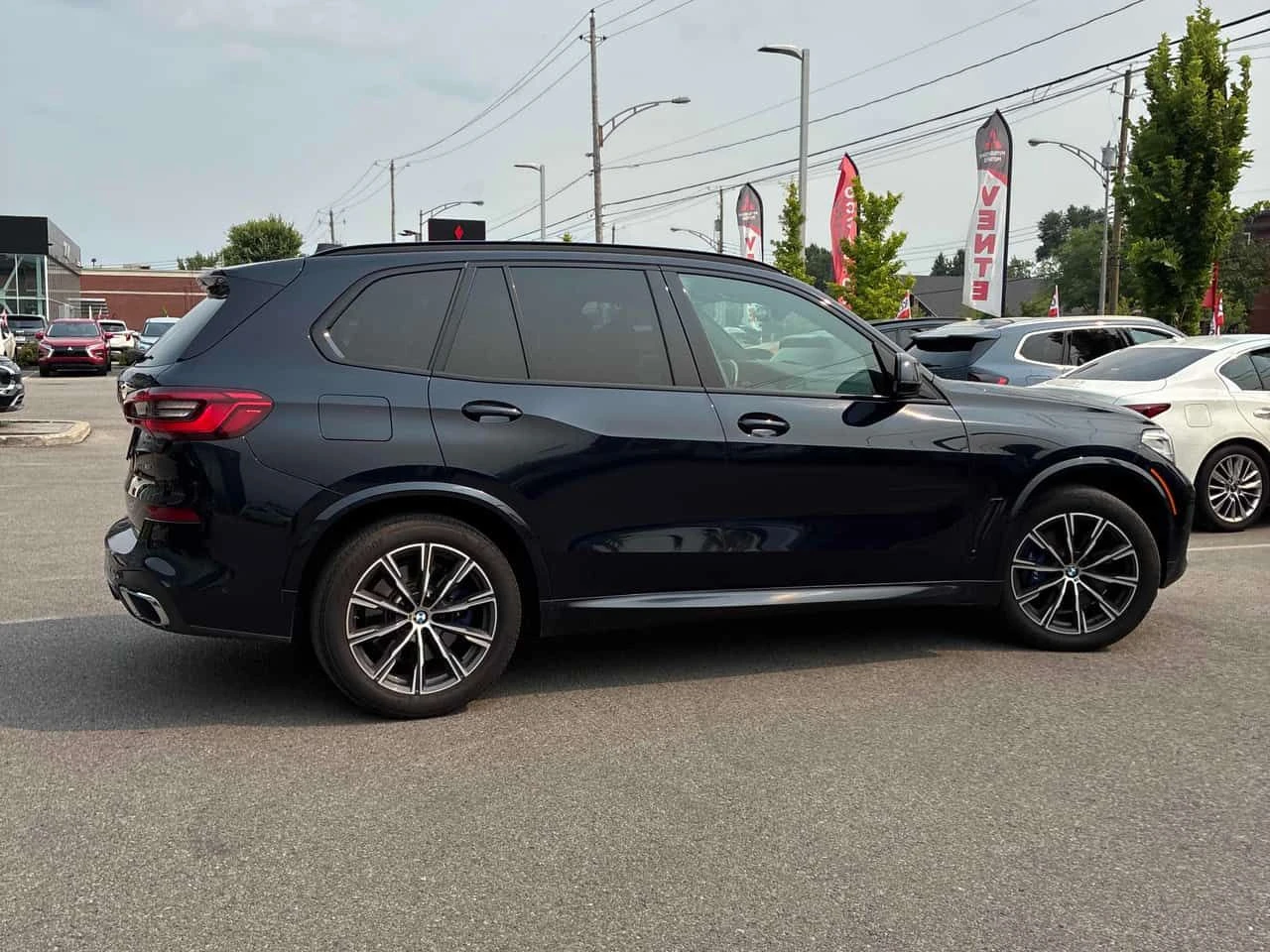 BMW X5 xDrive40i M SPORT | CARFAX | АВТОКРЕДИТ , снимка 4 - Автомобили и джипове - 55305024
