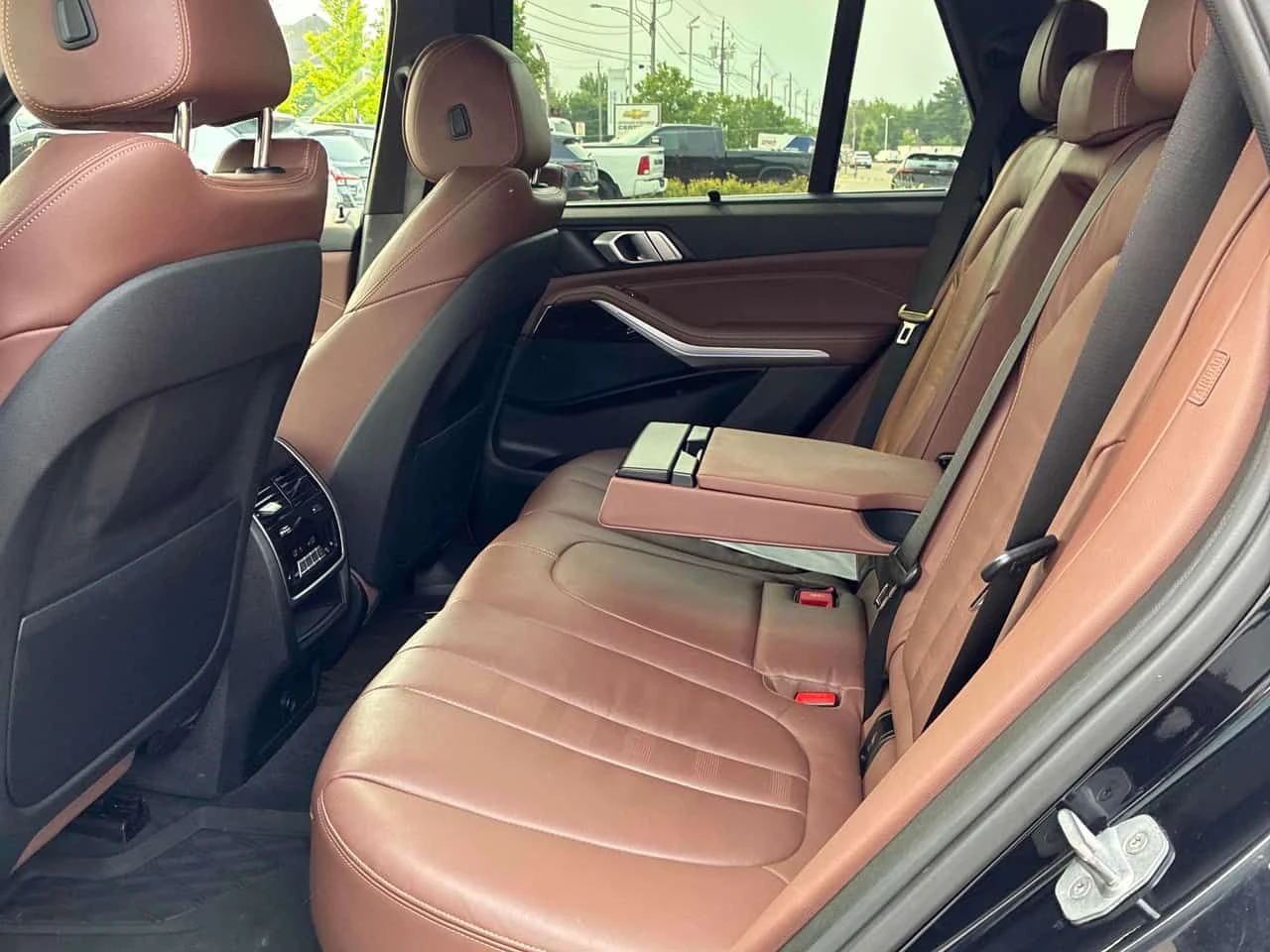 BMW X5 xDrive40i M SPORT | CARFAX | АВТОКРЕДИТ , снимка 14 - Автомобили и джипове - 55305024
