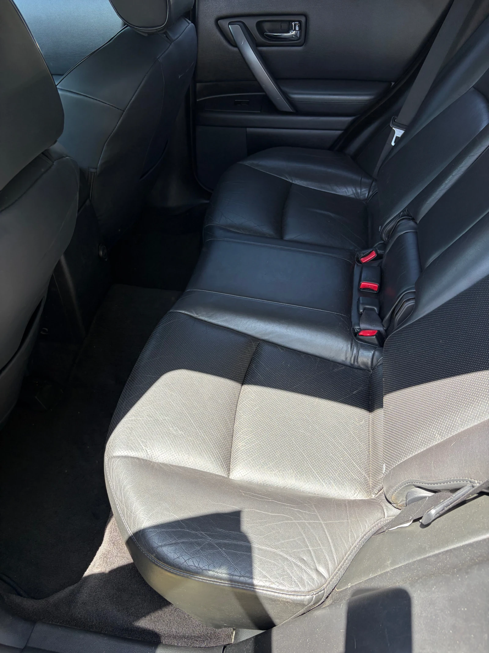 Infiniti Fx 35, снимка 14 - Автомобили и джипове - 55316745