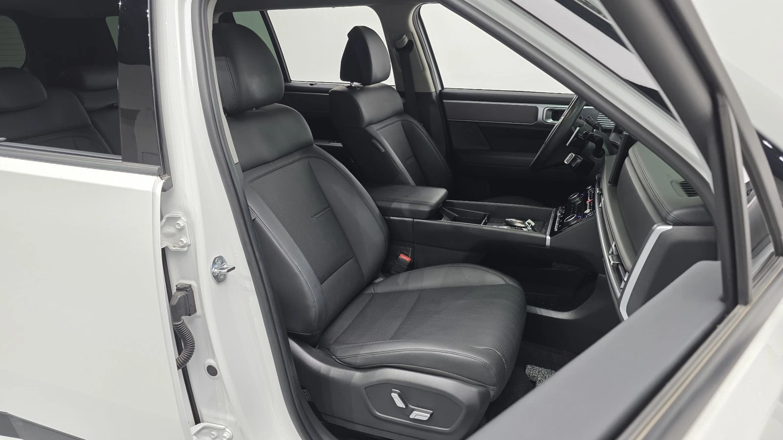 Hyundai Santa fe 1.6 HEV* HUD* 360* KEYLESS* КРАЙНА ЦЕНА, снимка 12 - Автомобили и джипове - 55334914