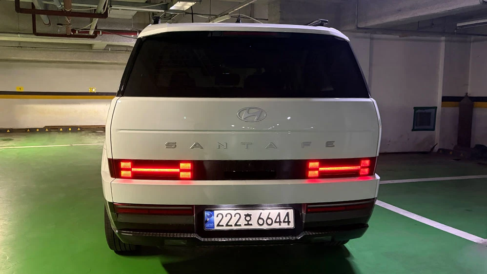 Hyundai Santa fe 1.6 HEV Calligraphy* HUD* МАСАЖ* 360* КРАЙНА ЦЕНА, снимка 4 - Автомобили и джипове - 55334914