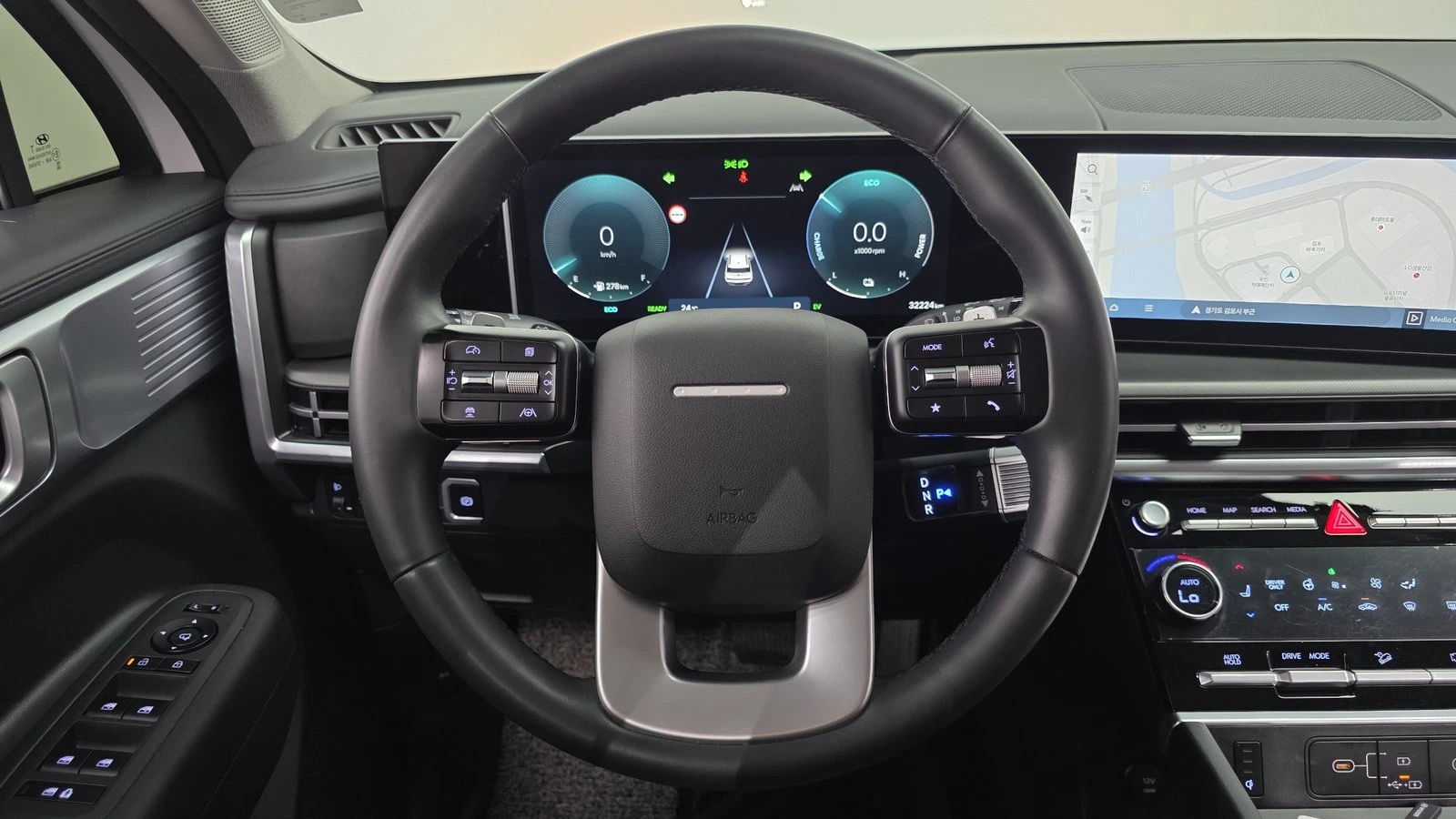 Hyundai Santa fe 1.6 HEV* HUD* 360* KEYLESS* КРАЙНА ЦЕНА, снимка 14 - Автомобили и джипове - 55334914