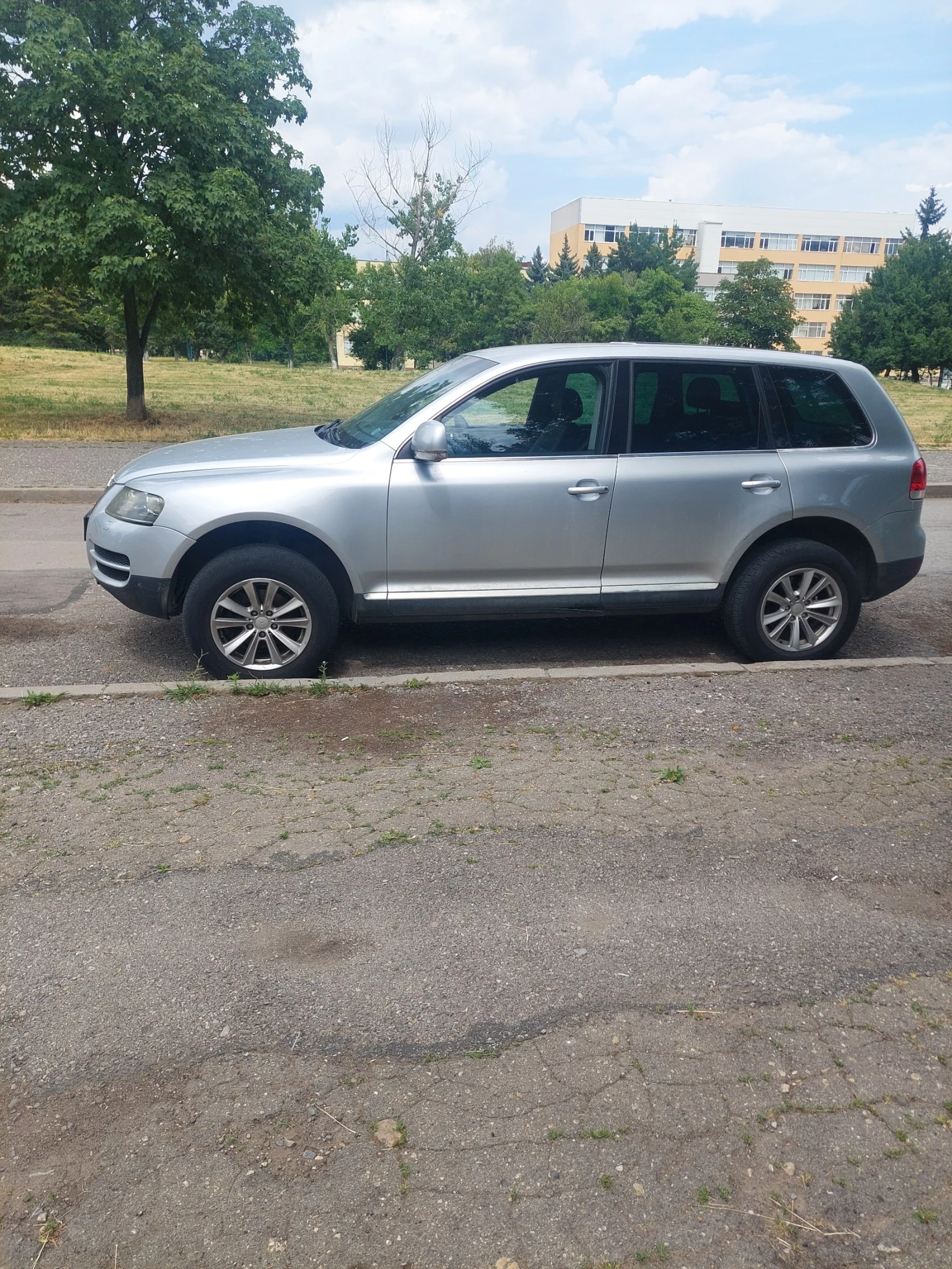 VW Touareg 2.5tdi e5 4x4, снимка 4 - Автомобили и джипове - 55380706