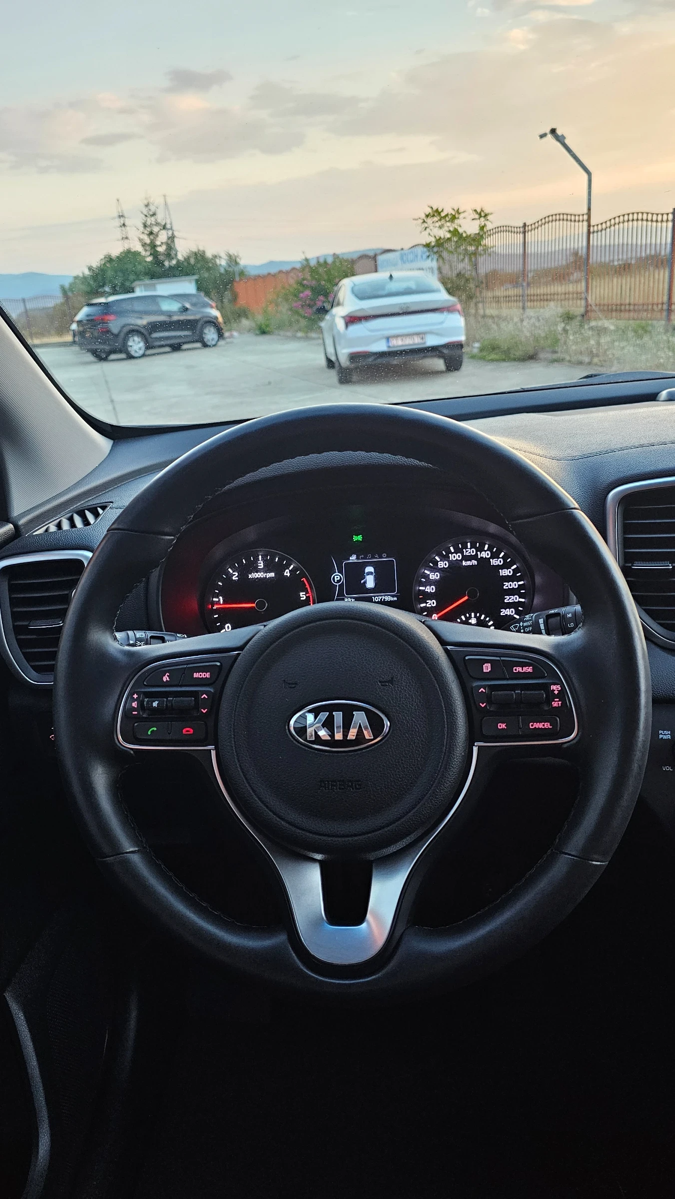Kia Sportage KIA SPORTAGE NOBLESSE 107000KM, снимка 9 - Автомобили и джипове - 55606010
