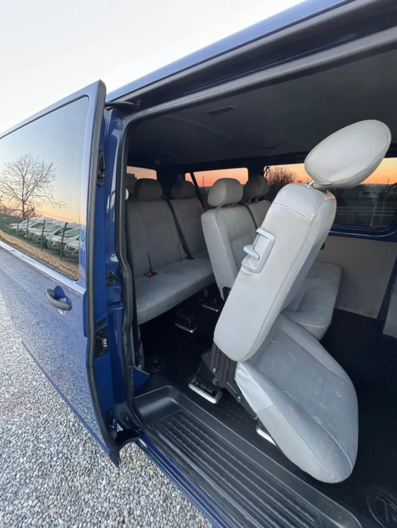 VW T5 1.9TDI* 102кс* 9местен* Климатик* Немски* , снимка 11 - Бусове и автобуси - 52931892
