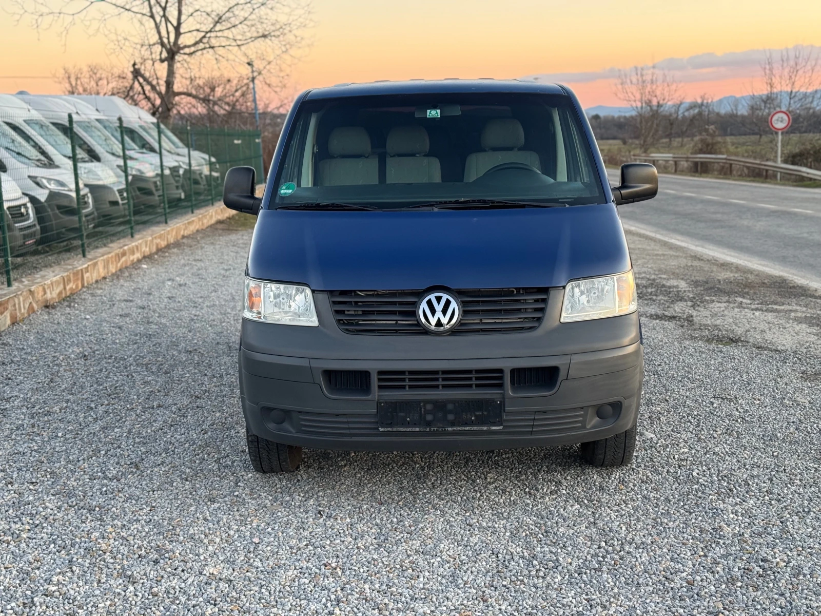 VW T5 1.9TDI* 102кс* 9местен* Климатик* Немски*  - изображение 2