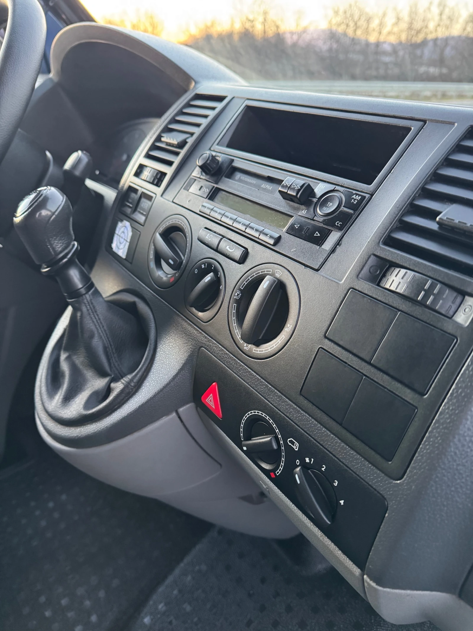 VW T5 1.9TDI* 102��* 9������* ��������* ������*  | Mobile.bg � ����������� 13