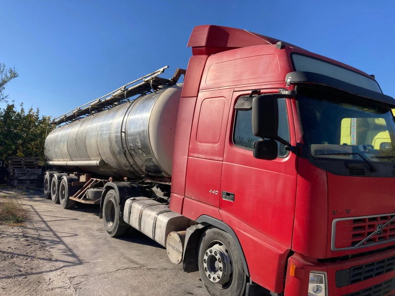 Volvo Fh влекач + цистерна , снимка 3 - Камиони - 46687496