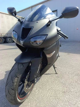 ������ Kawasaki Zxr
