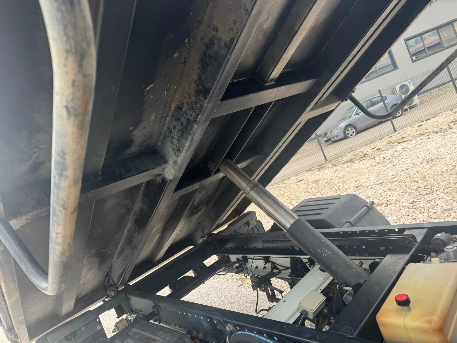 Компресори Renault ГЕНЕРАТОР 220V+ КОМПРЕСОР ЗА ВЪЗДУХ - изображение 6