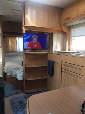 Каравана Chateau 450, снимка 9