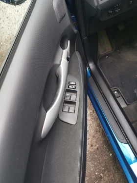 Toyota Auris Unique, снимка 13