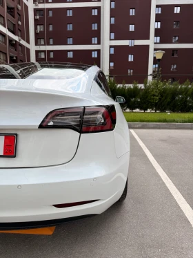 Tesla Model 3 SR+ /SoH 91%/Сертификат, снимка 6