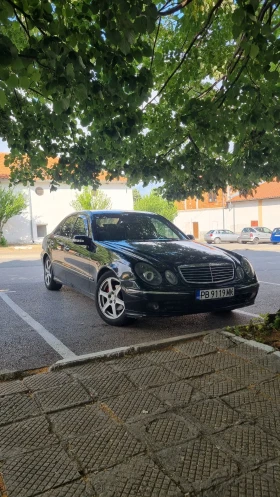Обява за продажба на Mercedes-Benz E 270 Продавам, си личният автомобил кара се всеки ден,  ~7 300 лв. - изображение 2