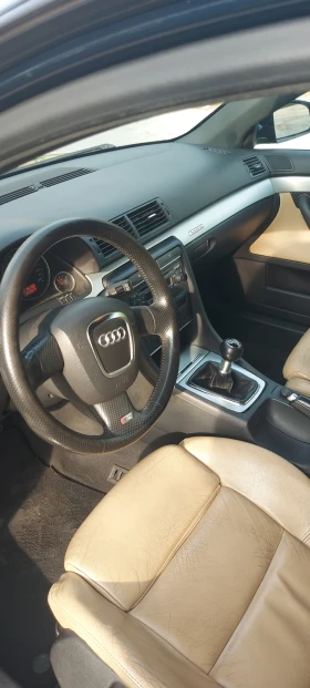 Audi A4 7 2.0   | Mobile.bg    9