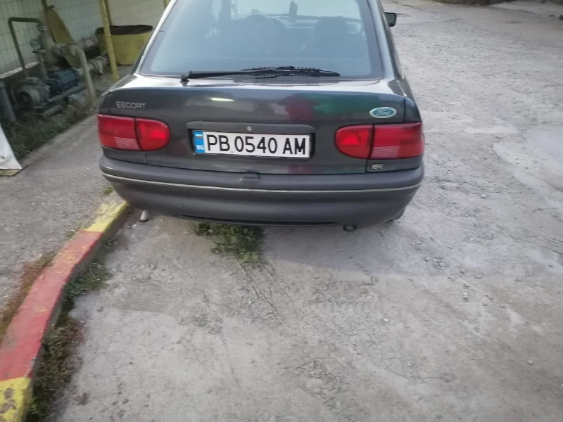 Ford Escort, снимка 4 - Автомобили и джипове - 47623952