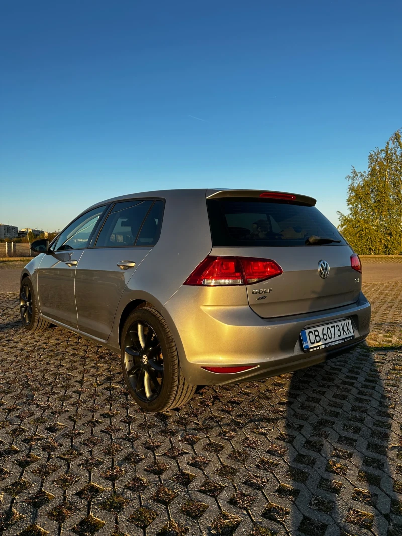 VW Golf, снимка 1 - Автомобили и джипове - 47653761