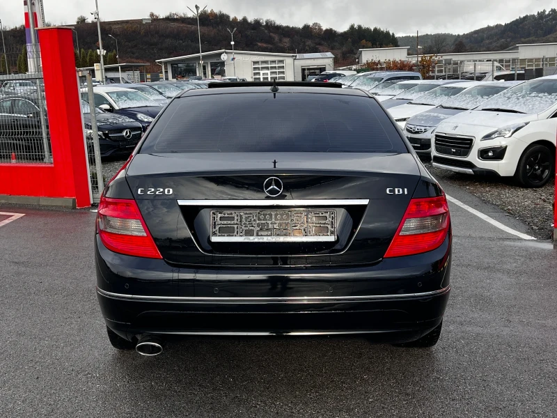 Mercedes-Benz C 220 CDi Avantgarde Навигация Carplay Подгрев Шибидах, снимка 5 - Автомобили и джипове - 47962695