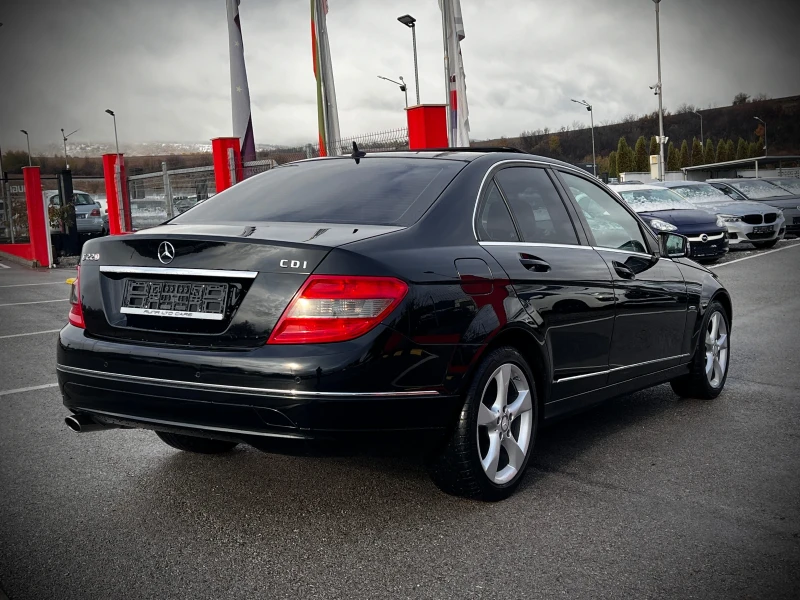 Mercedes-Benz C 220 CDi Avantgarde Навигация Carplay Подгрев Шибидах, снимка 7 - Автомобили и джипове - 47962695