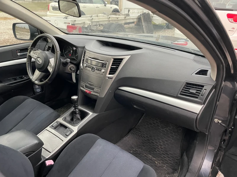 Subaru Outback 2.0d, снимка 9 - Автомобили и джипове - 48162658