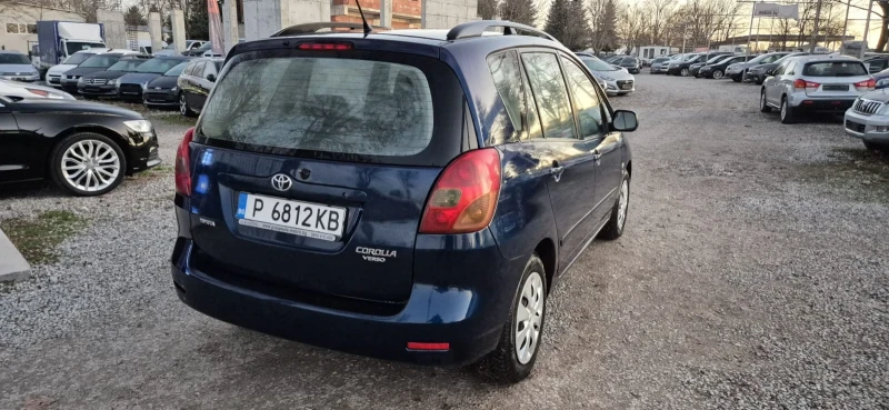 Toyota Corolla verso 1.8i+ klimatronik, снимка 4 - Автомобили и джипове - 48419269