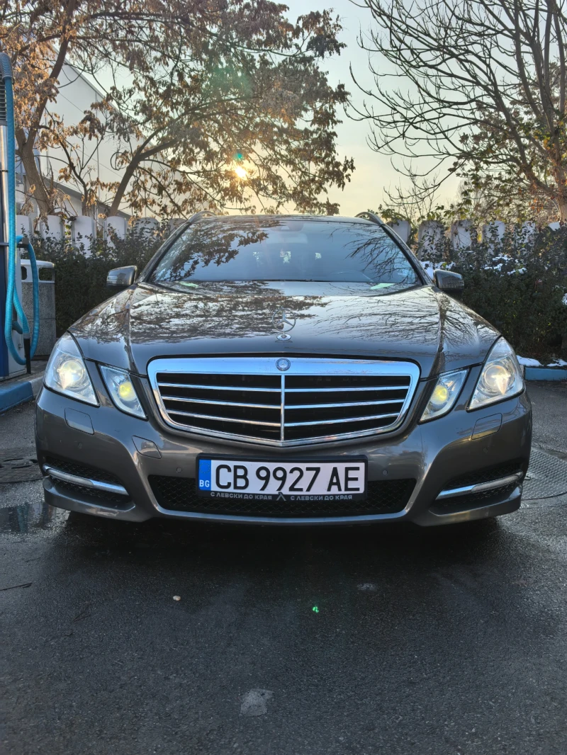 Mercedes-Benz E 250 CGI Avantgarde, снимка 1 - Автомобили и джипове - 48430981