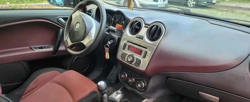 Alfa Romeo MiTo, снимка 8 - Автомобили и джипове - 48897196