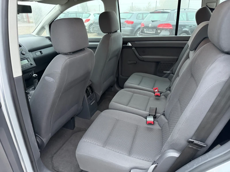 VW Touran 1.9TDI-90PS-КЛИМАТРОНИК, снимка 11 - Автомобили и джипове - 51379675
