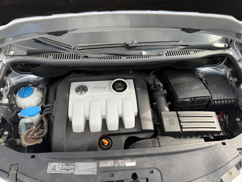 VW Touran 1.9TDI-90PS-КЛИМАТРОНИК, снимка 14 - Автомобили и джипове - 51379675