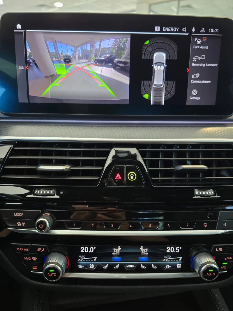 BMW 530 d xDrive Touring Facelift M Paket, снимка 16 - Автомобили и джипове - 51753875