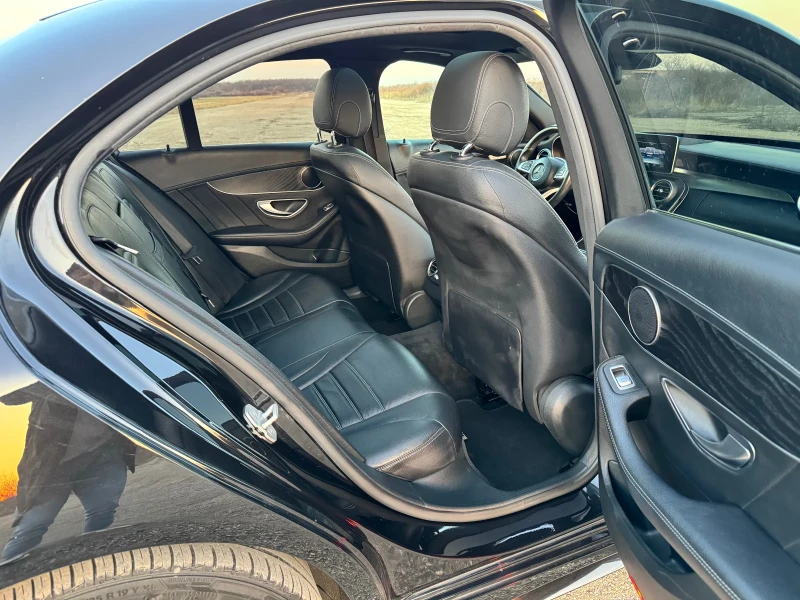 Mercedes-Benz C 200 AMG пакет, снимка 8 - Автомобили и джипове - 51980000