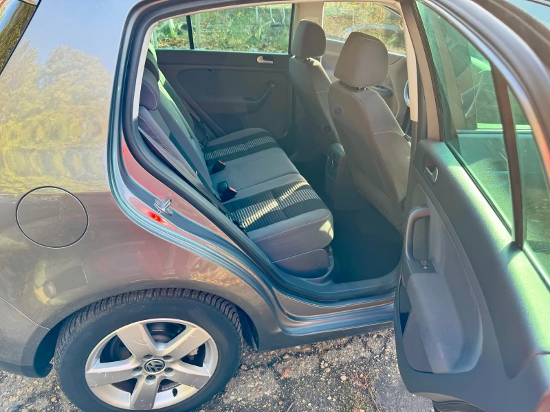 VW Golf Plus 1.9TDI/Климатроник, снимка 12 - Автомобили и джипове - 52146078